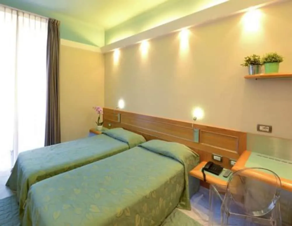 מילאנו Hotel Sempione 3*,