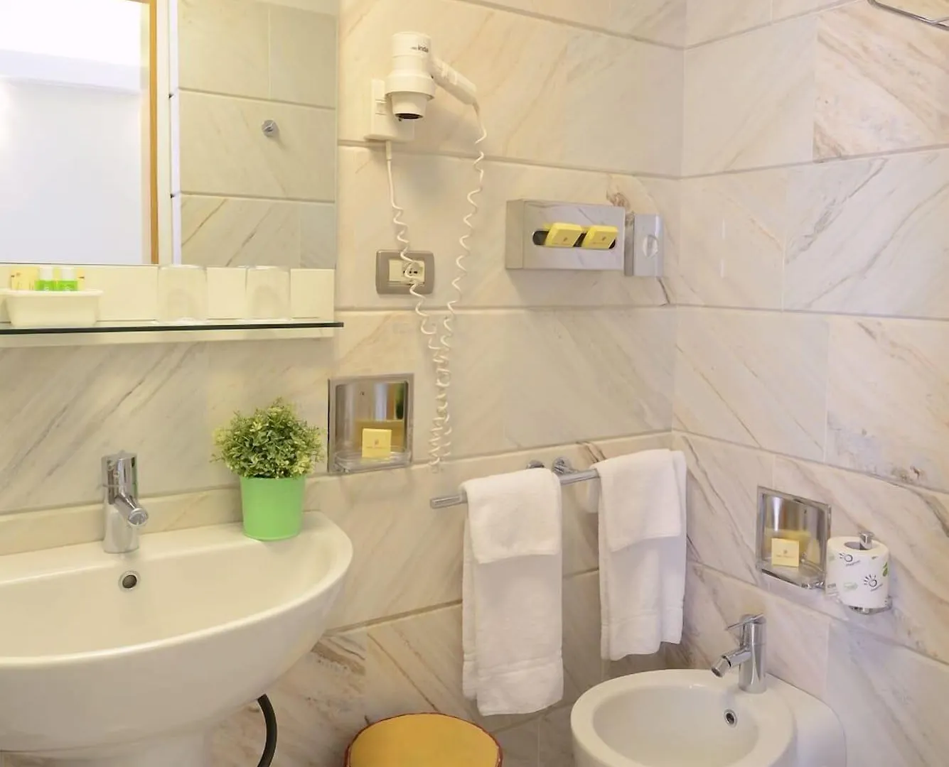 מילאנו Hotel Sempione 3*,